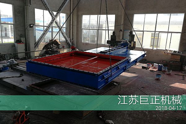 方形擋板門（寬3m）已成型，后期噴漆展示圖