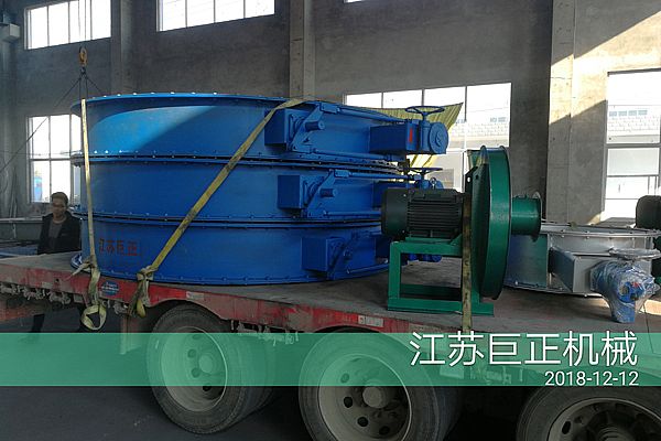 廈門客戶訂購的擋板門驗收合格，發(fā)貨準(zhǔn)備中